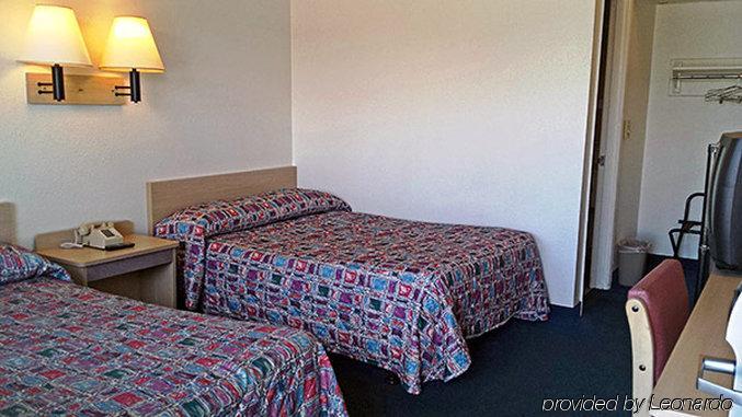 Motel 6 Des Moines South - Airport Esterno foto