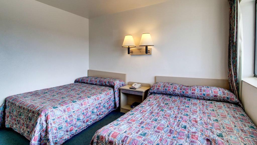 Motel 6 Des Moines South - Airport Esterno foto
