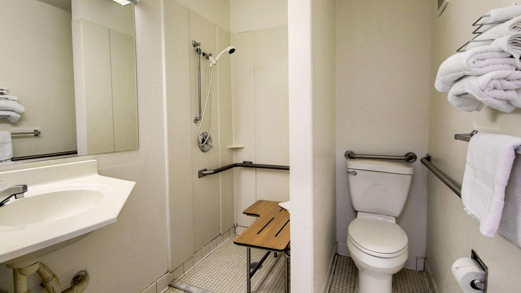 Motel 6 Des Moines South - Airport Esterno foto