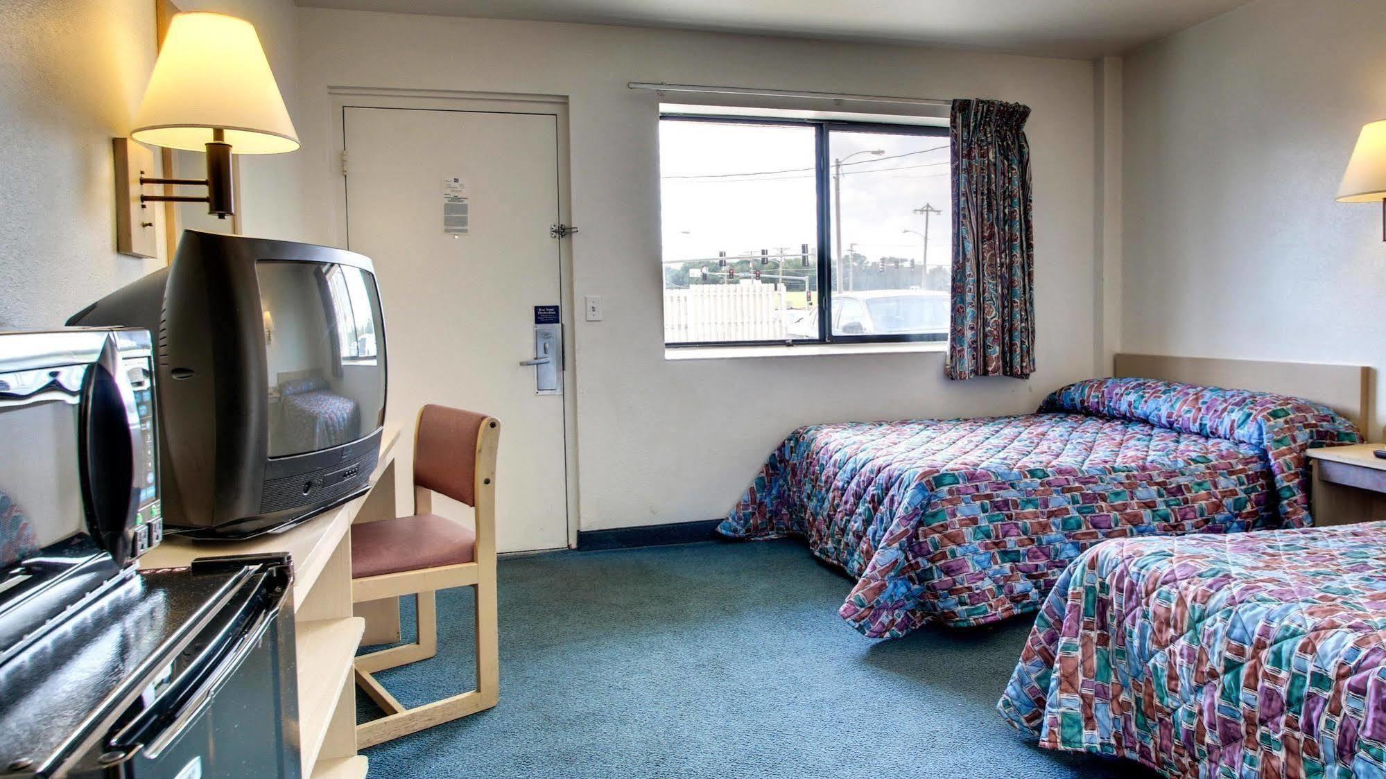 Motel 6 Des Moines South - Airport Esterno foto